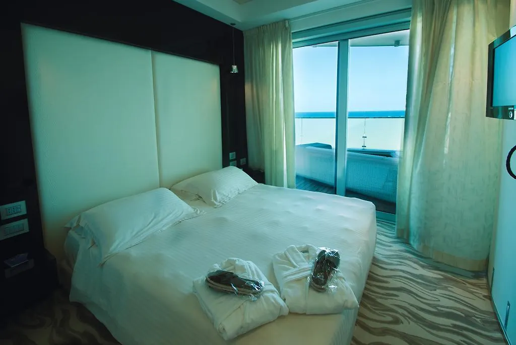 Hotel Premier & Suites - Premier Resort Milano Marittima