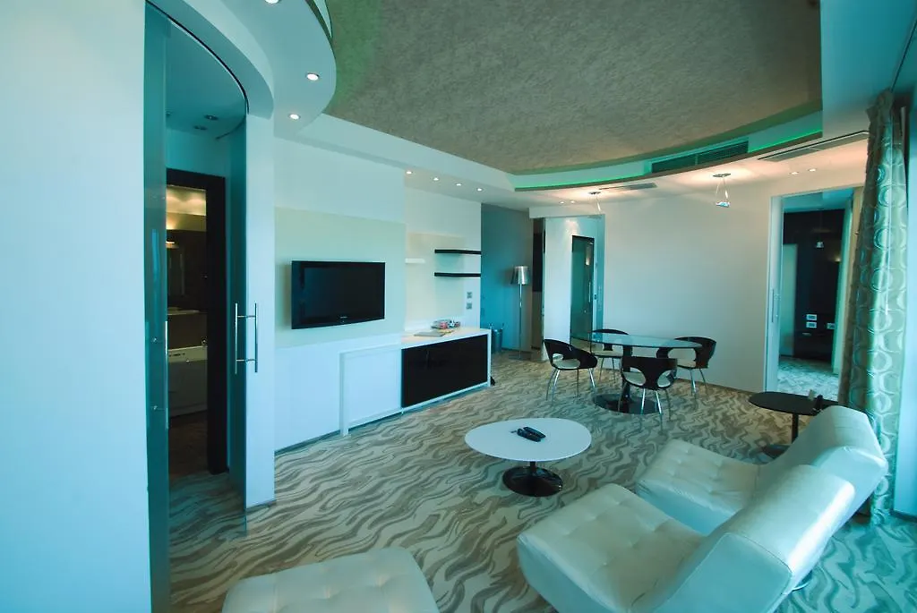 Hotel Premier & Suites - Premier Resort Milano Marittima 5*,